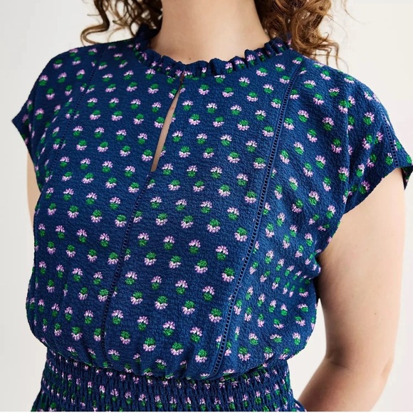 Draper James Smocked Waist Ruffle Hem Dress XL Blue Floral NEW - Picture 4 of 8